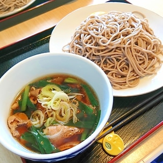 ニラと豚肉のつけ蕎麦